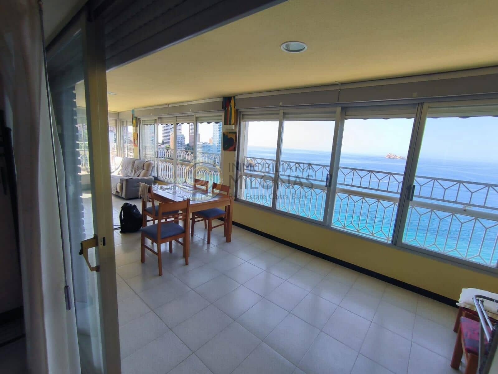 3 sypialnia Mieszkanie na sprzedaż w Benidorm z basenem - 689 500 € (Ref: 9341295)