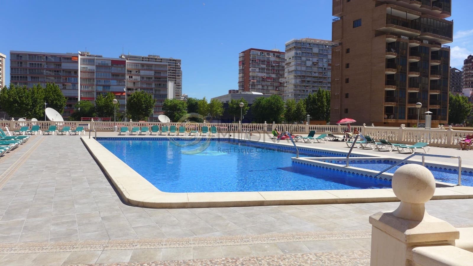 3 sypialnia Mieszkanie na sprzedaż w Benidorm z basenem - 689 500 € (Ref: 9341295)