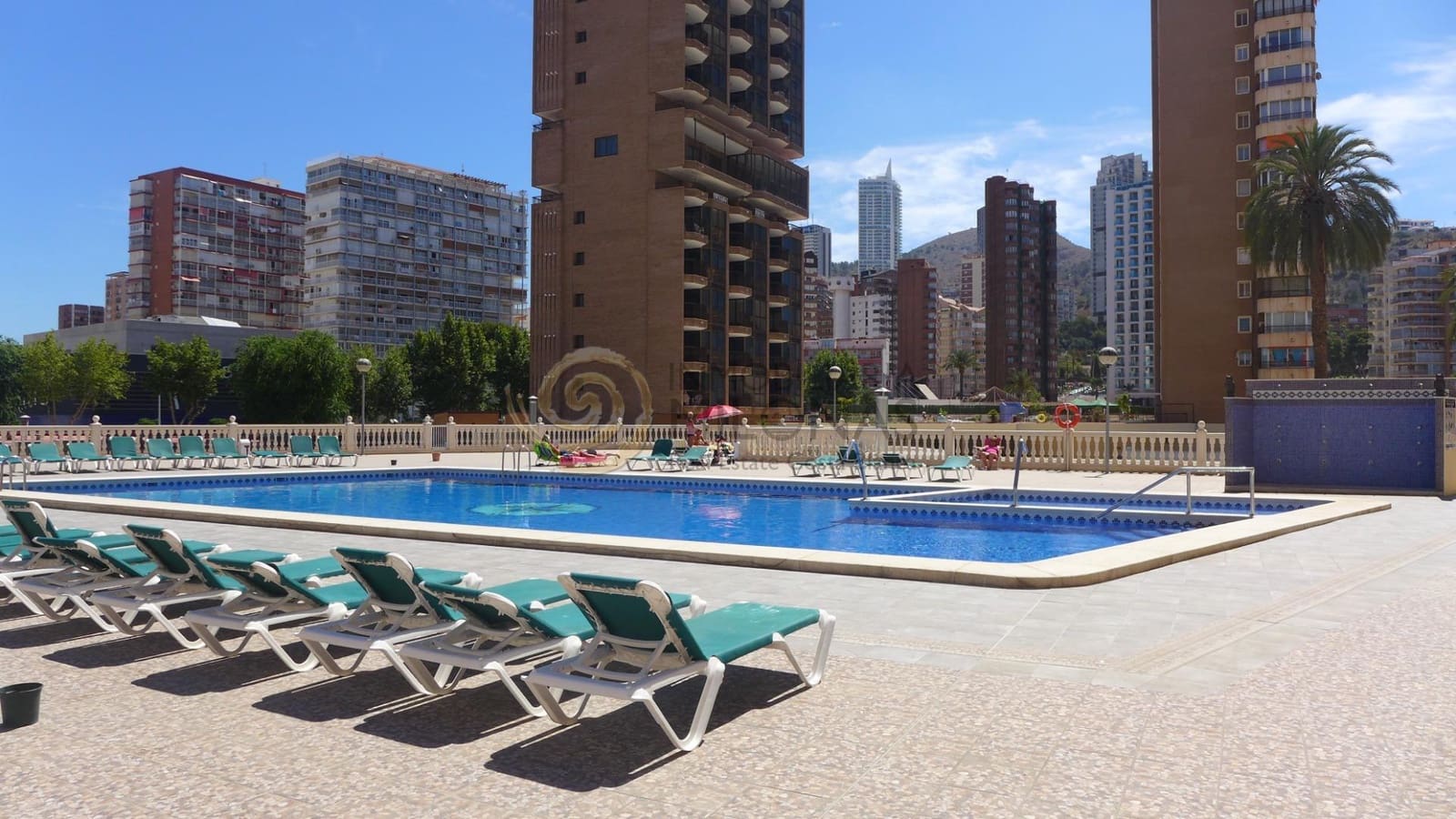 3 sypialnia Mieszkanie na sprzedaż w Benidorm z basenem - 689 500 € (Ref: 9341295)