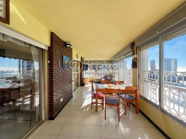 3 soveværelse Lejlighed til salg i Benidorm med swimmingpool - € 689.500 (Ref: 9341295)