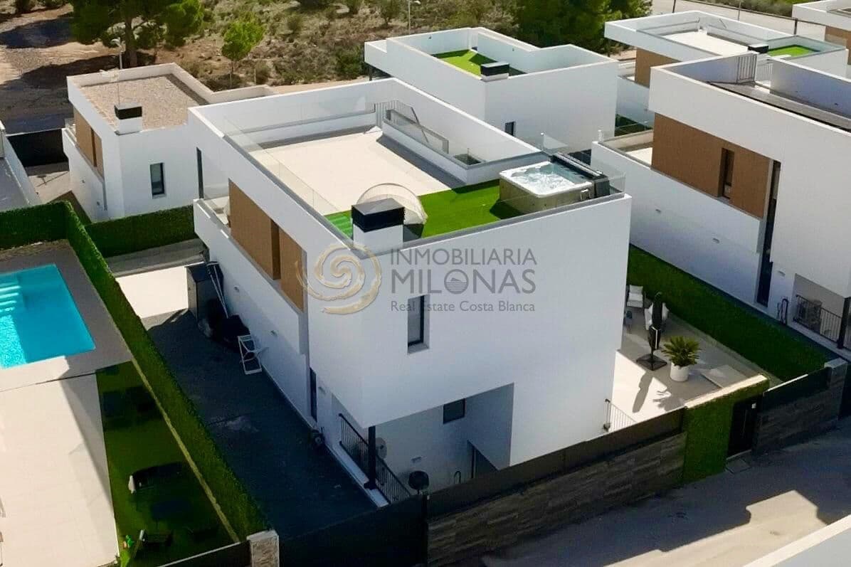 3 bedroom Villa for sale in Finestrat with pool garage - € 799,000 (Ref: 9341297)