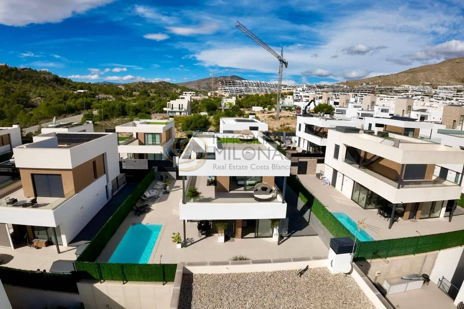 3 bedroom Villa for sale in Finestrat with pool garage - € 799,000 (Ref: 9341297)