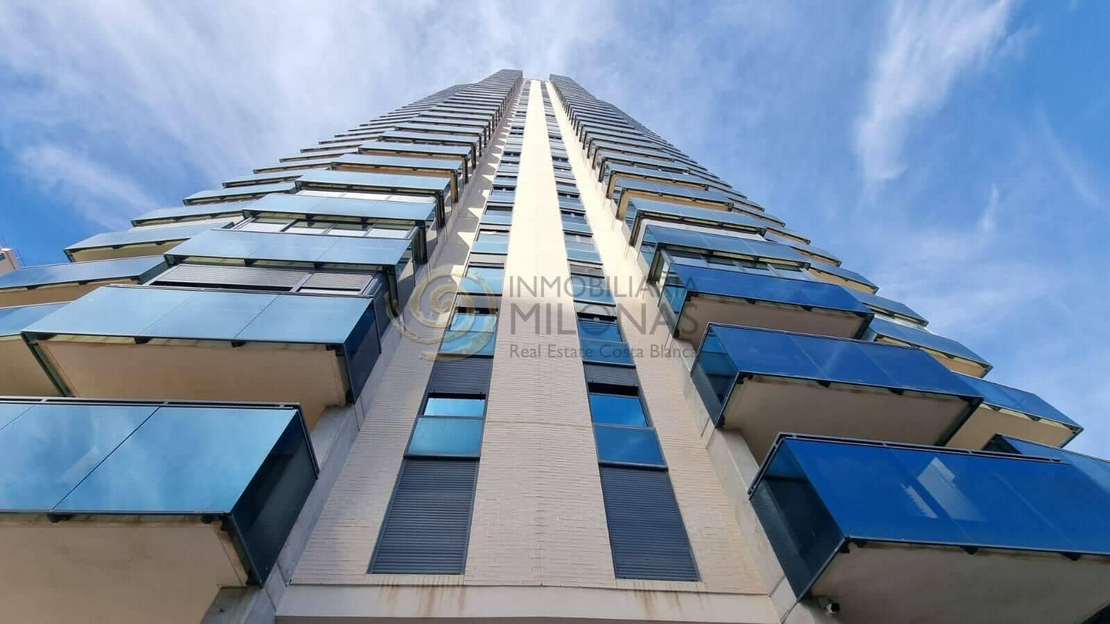 1 sypialnia Apartament na sprzedaż w Benidorm z basenem - 245 000 € (Ref: 9375404)