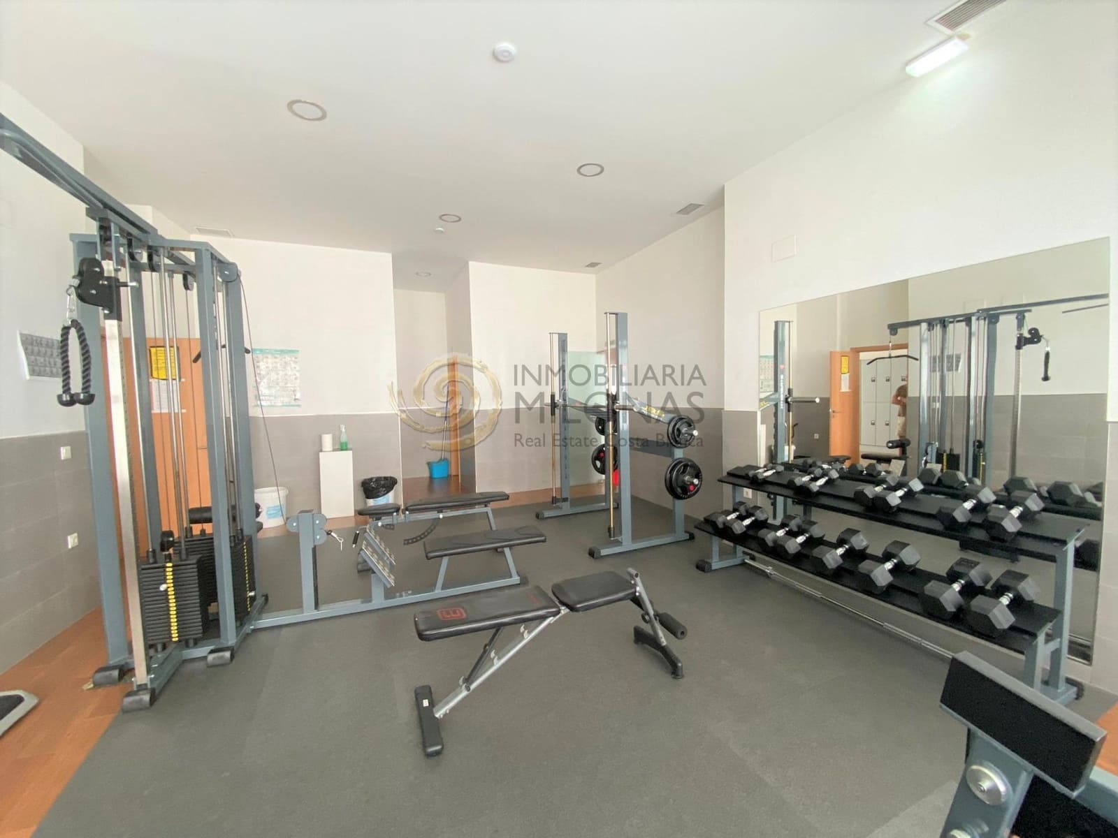 1 sypialnia Apartament na sprzedaż w Benidorm z basenem - 245 000 € (Ref: 9375404)