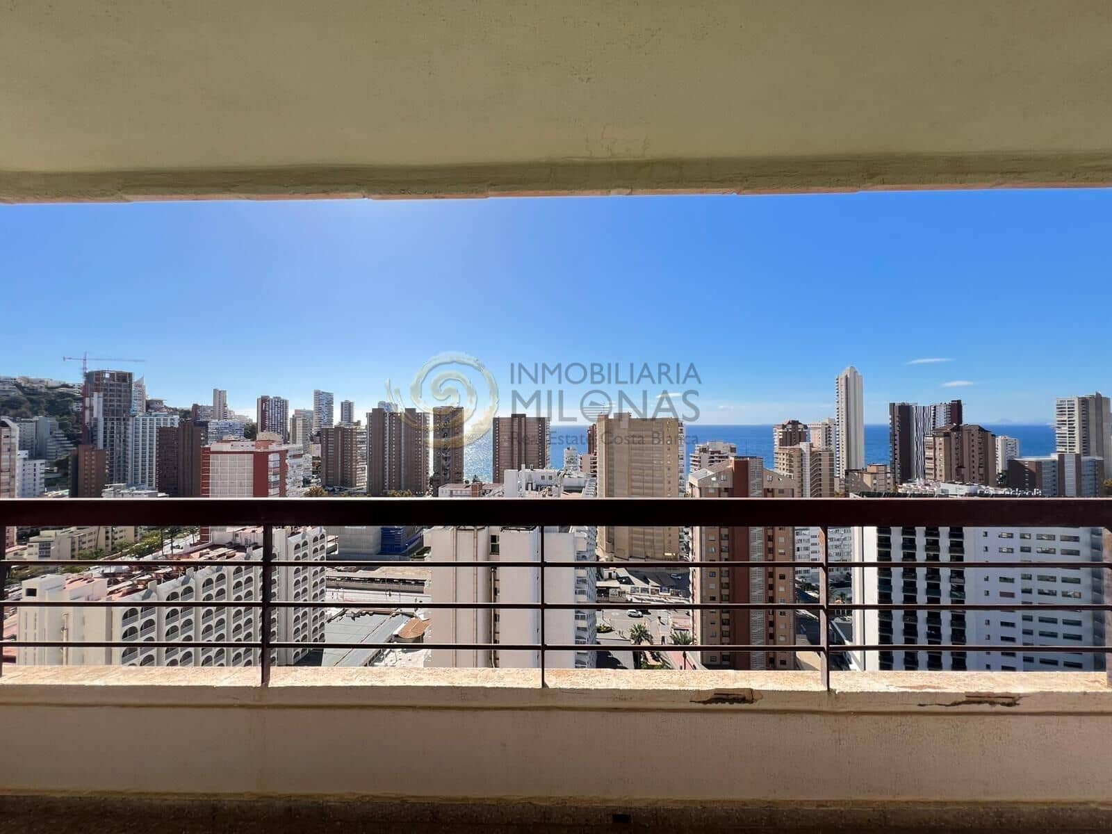 1 quarto Apartamento para venda em Benidorm com piscina - 209 000 € (Ref: 9375405)