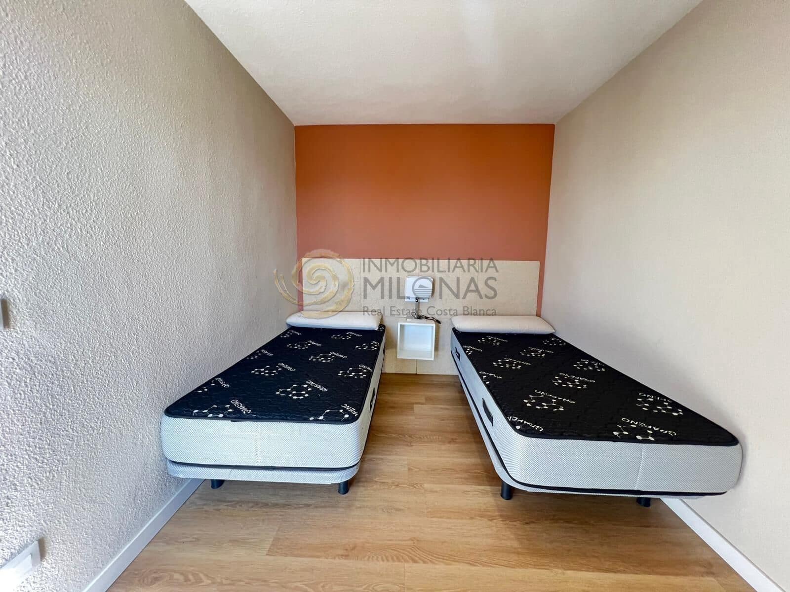 1 quarto Apartamento para venda em Benidorm com piscina - 209 000 € (Ref: 9375405)