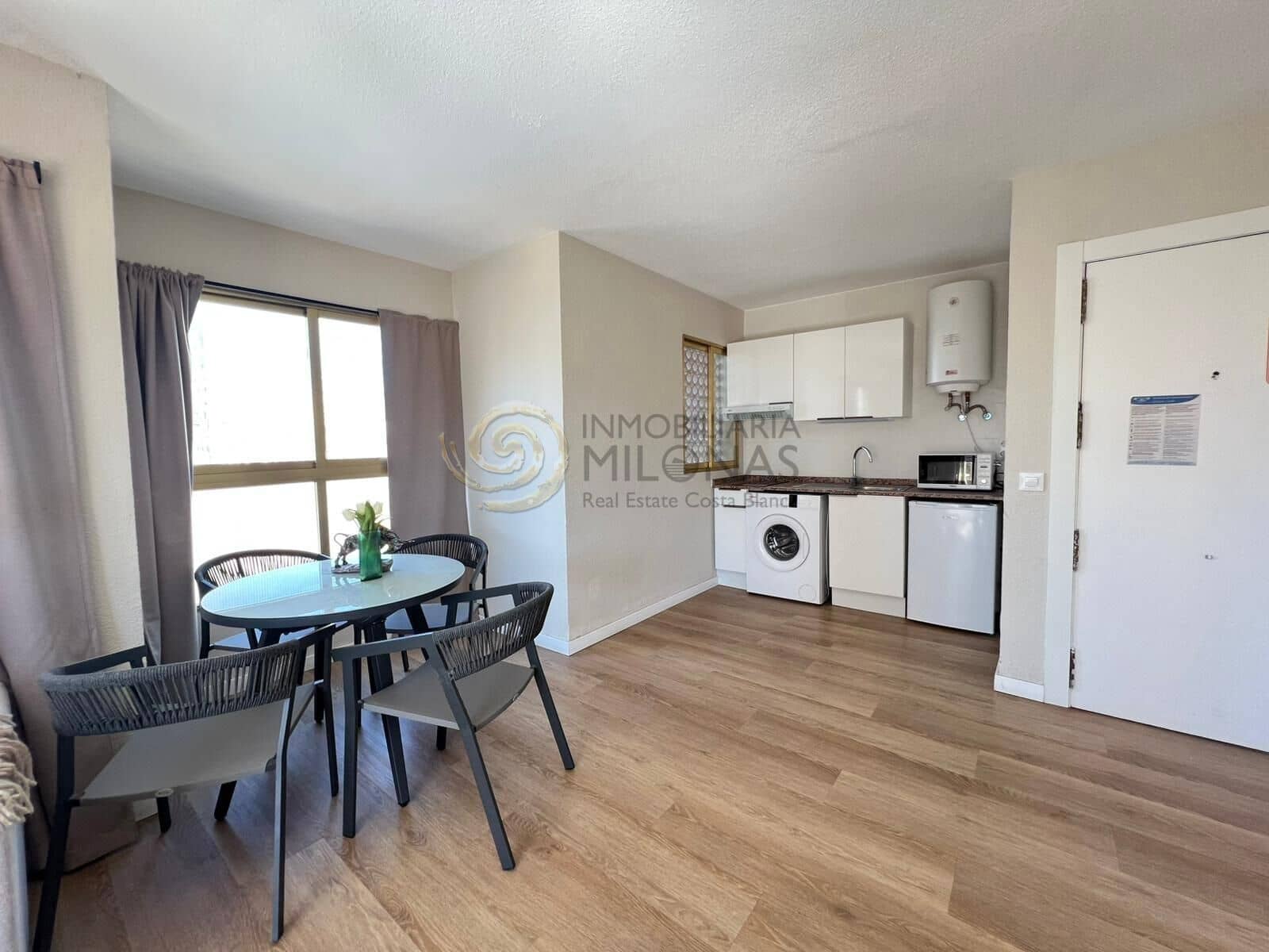 1 makuuhuone Huoneisto myytävänä paikassa Benidorm mukana uima-altaan - 195 000 € (Ref: 9375406)