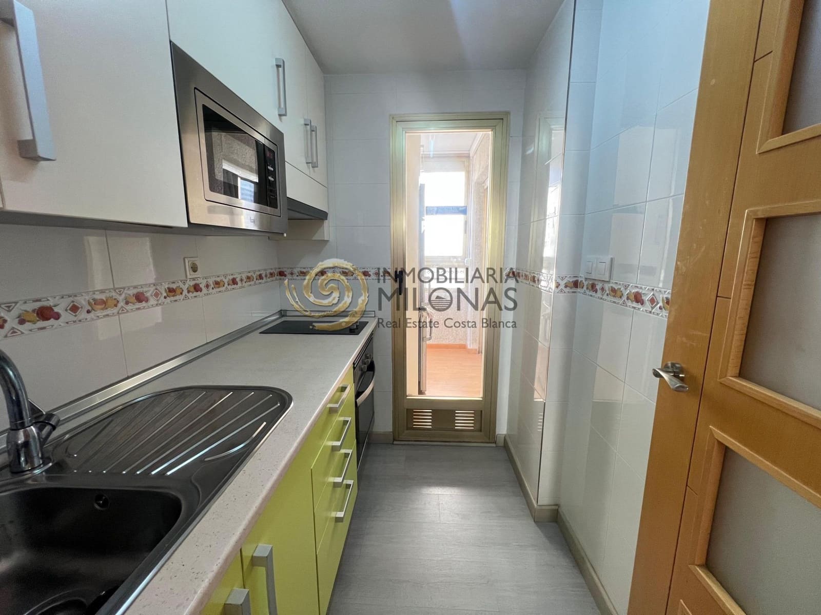 1 bedroom Apartment for sale in Benidorm with pool - € 169,680 (Ref: 9385708)