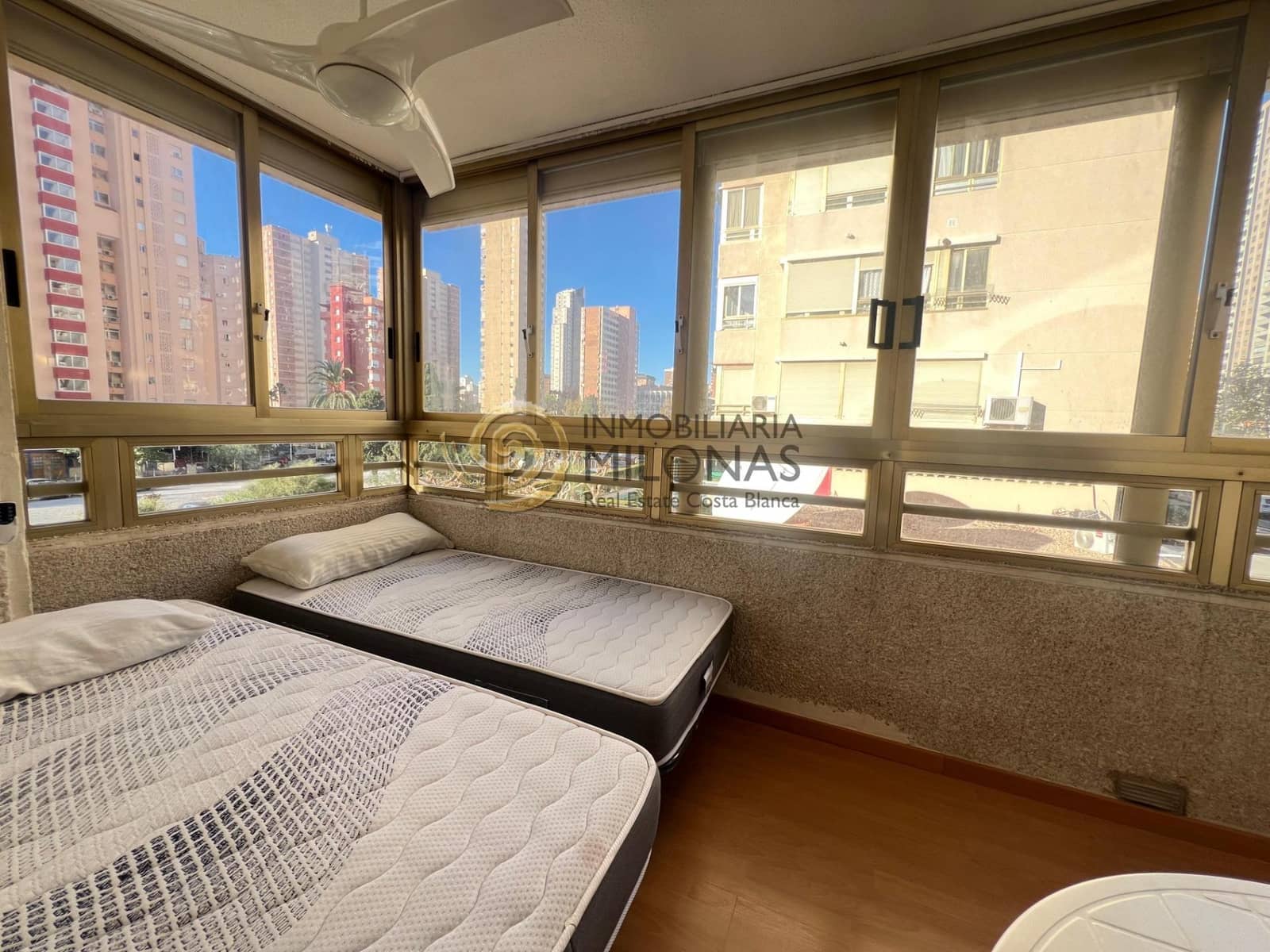 1 bedroom Apartment for sale in Benidorm with pool - € 169,680 (Ref: 9385708)