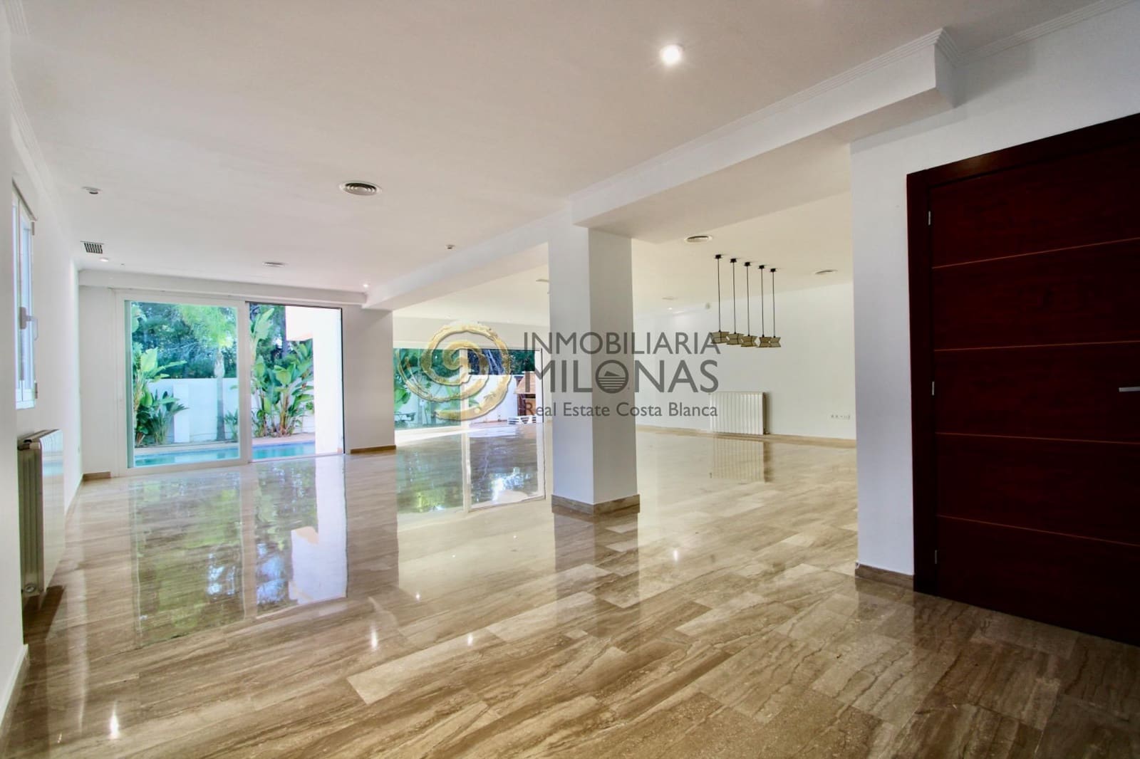 5 soverom Villa til leie i Benidorm med svømmebasseng - € 3 000 (Ref: 9385709)