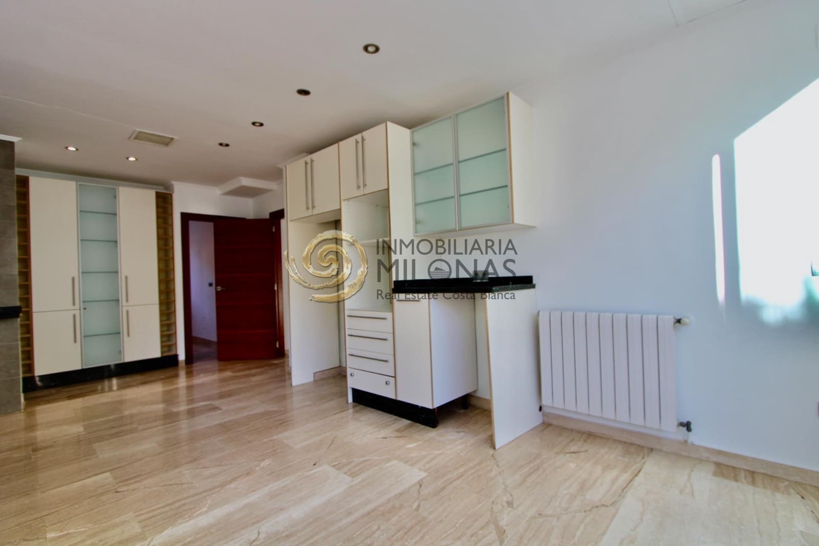 5 soverom Villa til leie i Benidorm med svømmebasseng - € 3 000 (Ref: 9385709)