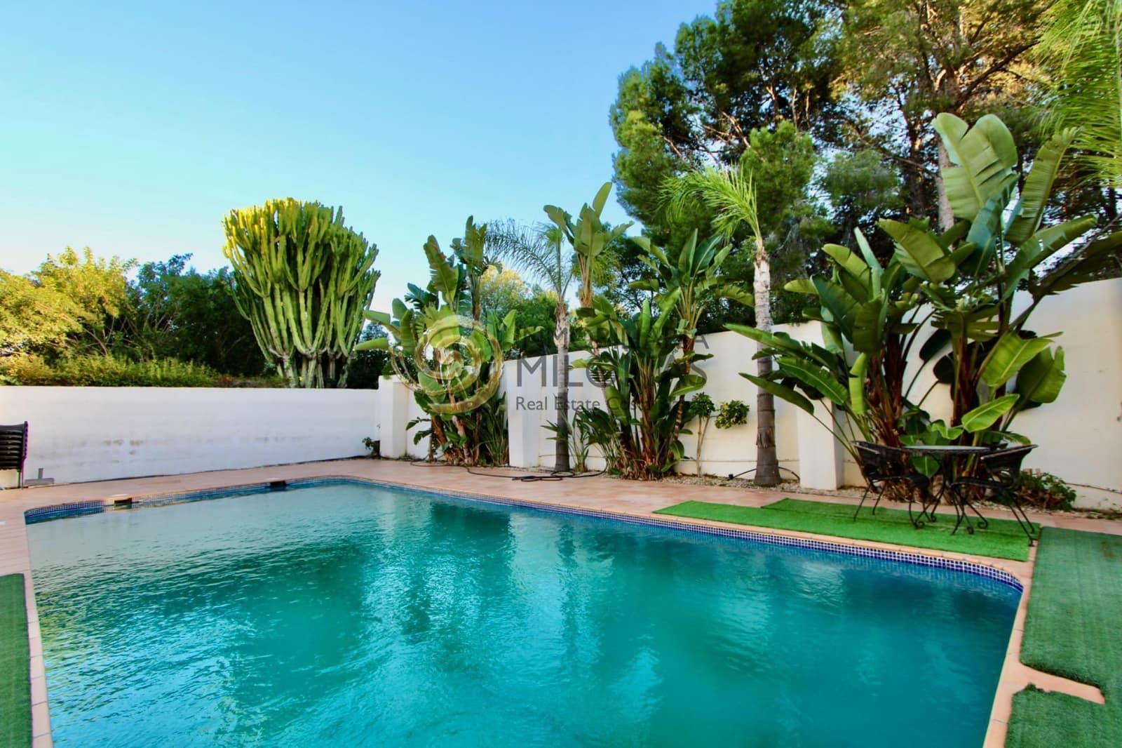 5 soverom Villa til leie i Benidorm med svømmebasseng - € 3 000 (Ref: 9385709)