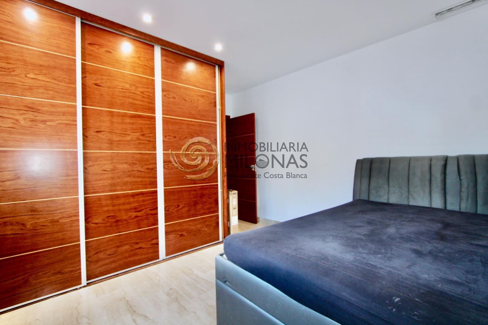 5 soverom Villa til leie i Benidorm med svømmebasseng - € 3 000 (Ref: 9385709)