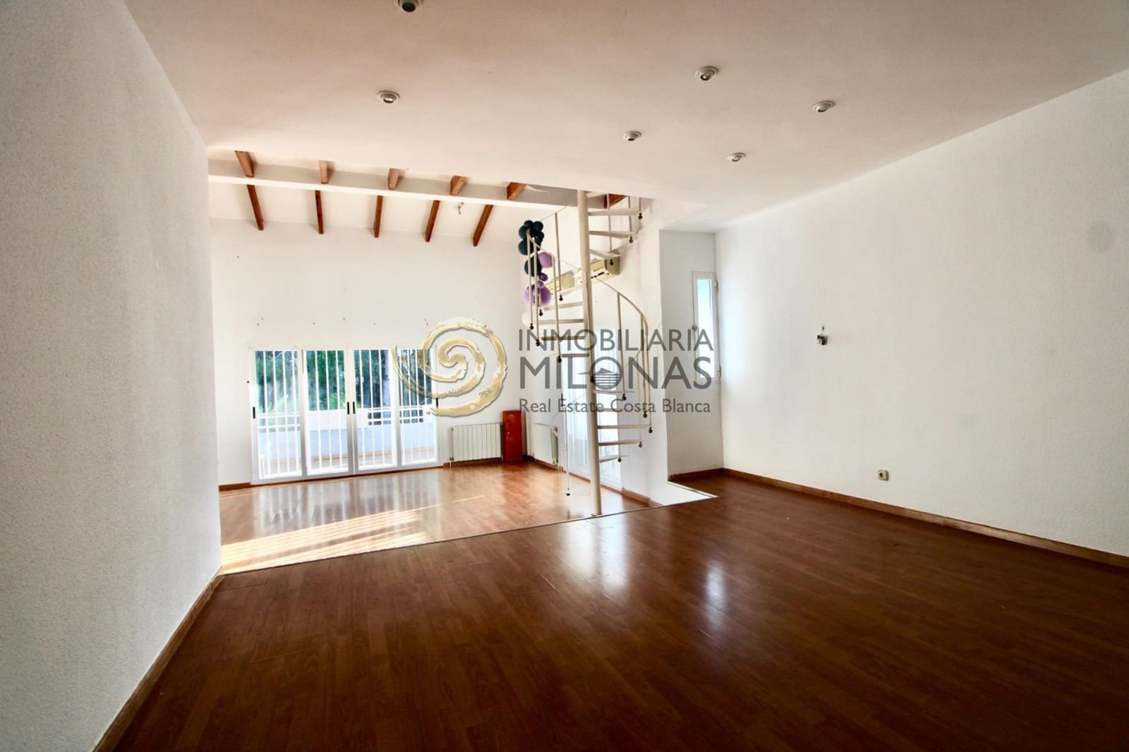 5 soverom Villa til leie i Benidorm med svømmebasseng - € 3 000 (Ref: 9385709)