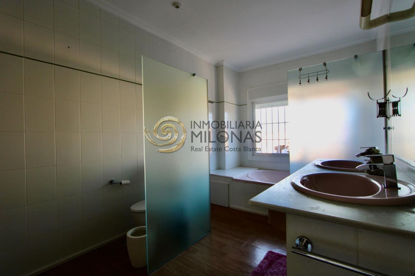 5 soverom Villa til leie i Benidorm med svømmebasseng - € 3 000 (Ref: 9385709)