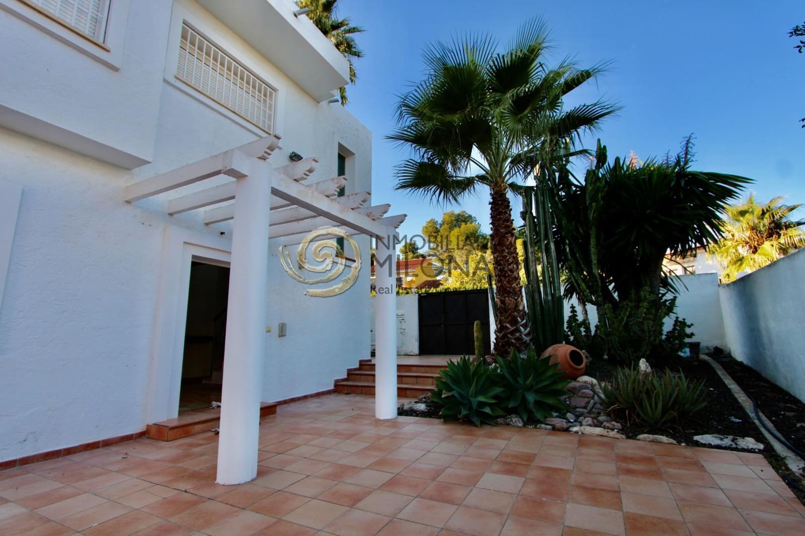 5 soverom Villa til leie i Benidorm med svømmebasseng - € 3 000 (Ref: 9385709)