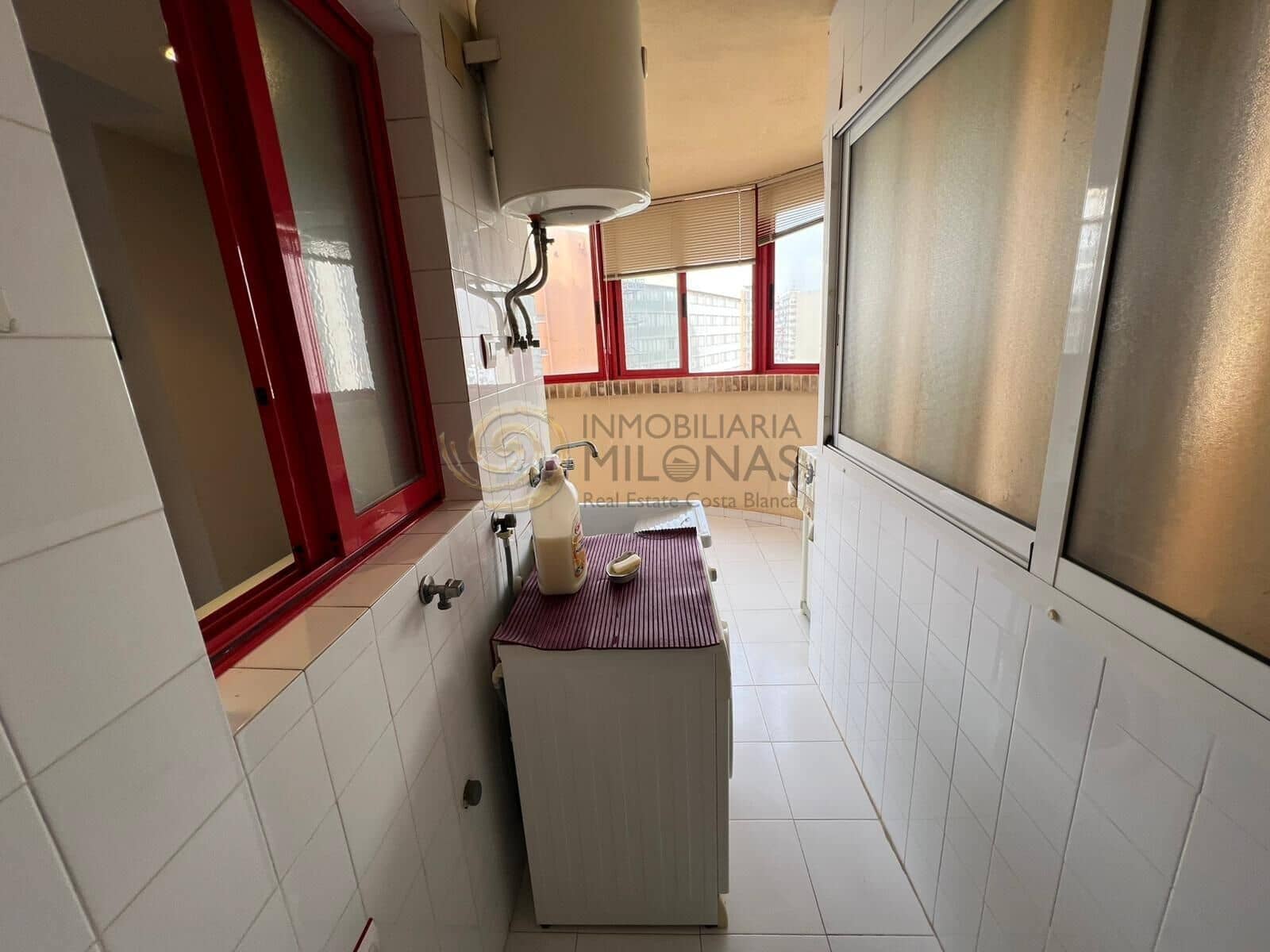 1 soveværelse Lejlighed til salg i Benidorm med swimmingpool garage - € 178.500 (Ref: 9390982)