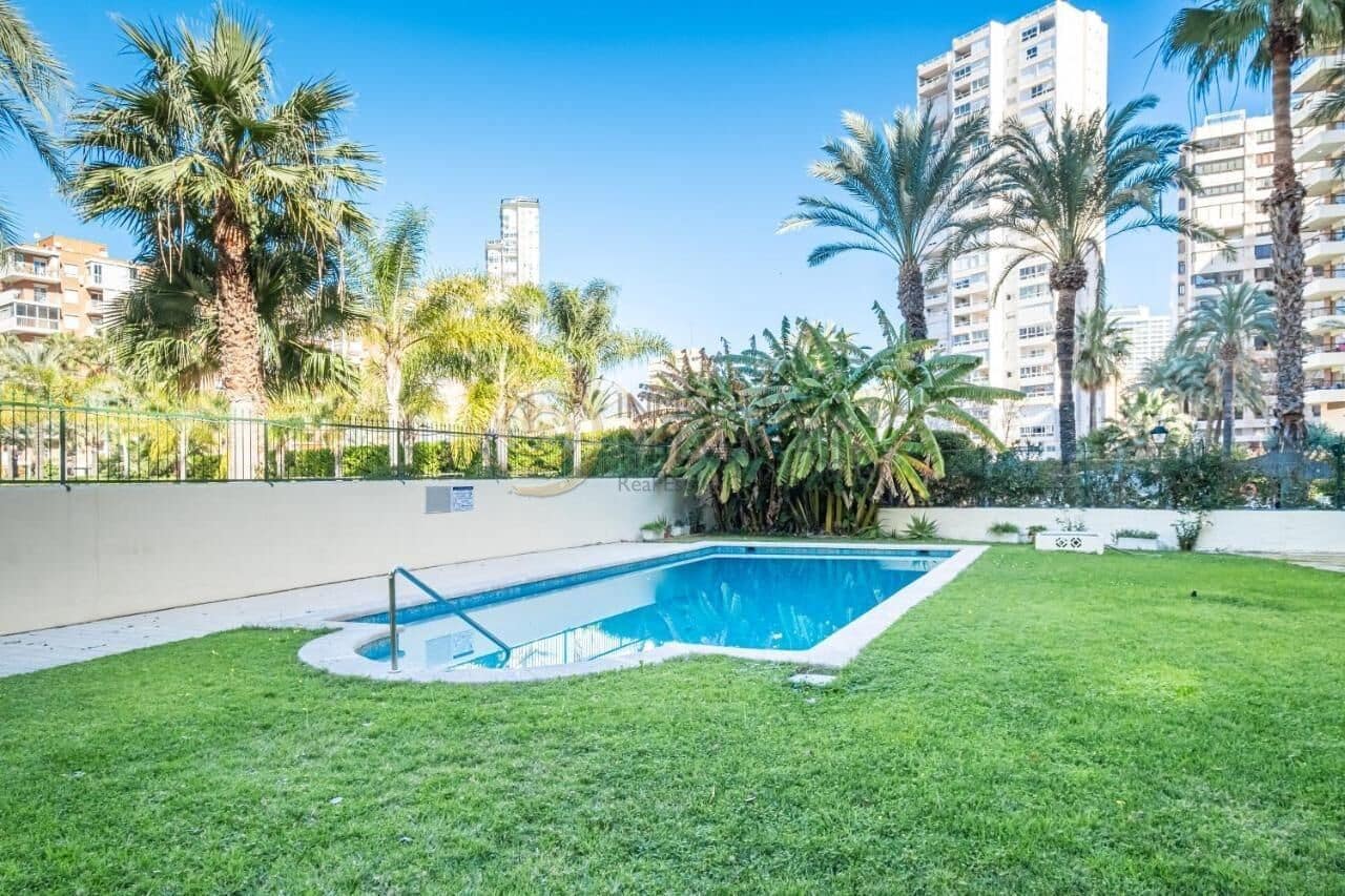 2 sypialnia Apartament do wynajęcia w Benidorm z basenem - 1 200 € (Ref: 9401233)