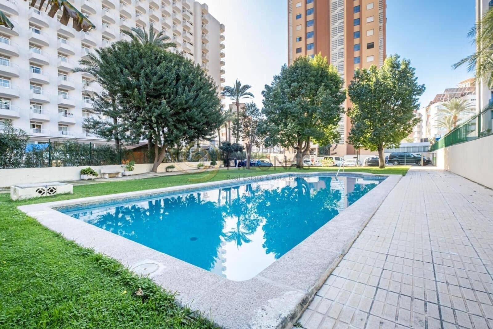 2 sypialnia Apartament do wynajęcia w Benidorm z basenem - 1 200 € (Ref: 9401233)