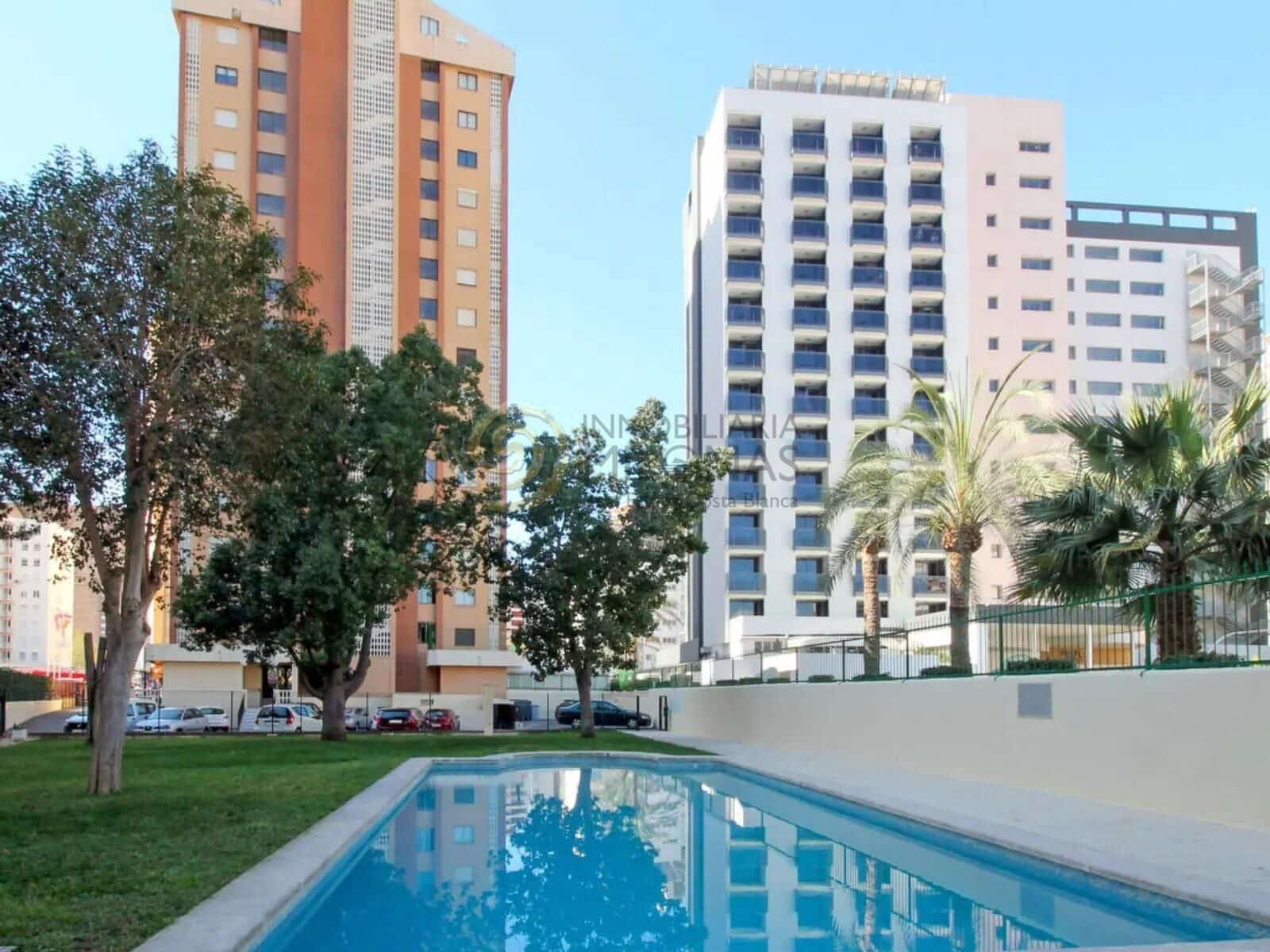 2 sypialnia Apartament do wynajęcia w Benidorm z basenem - 1 200 € (Ref: 9401233)