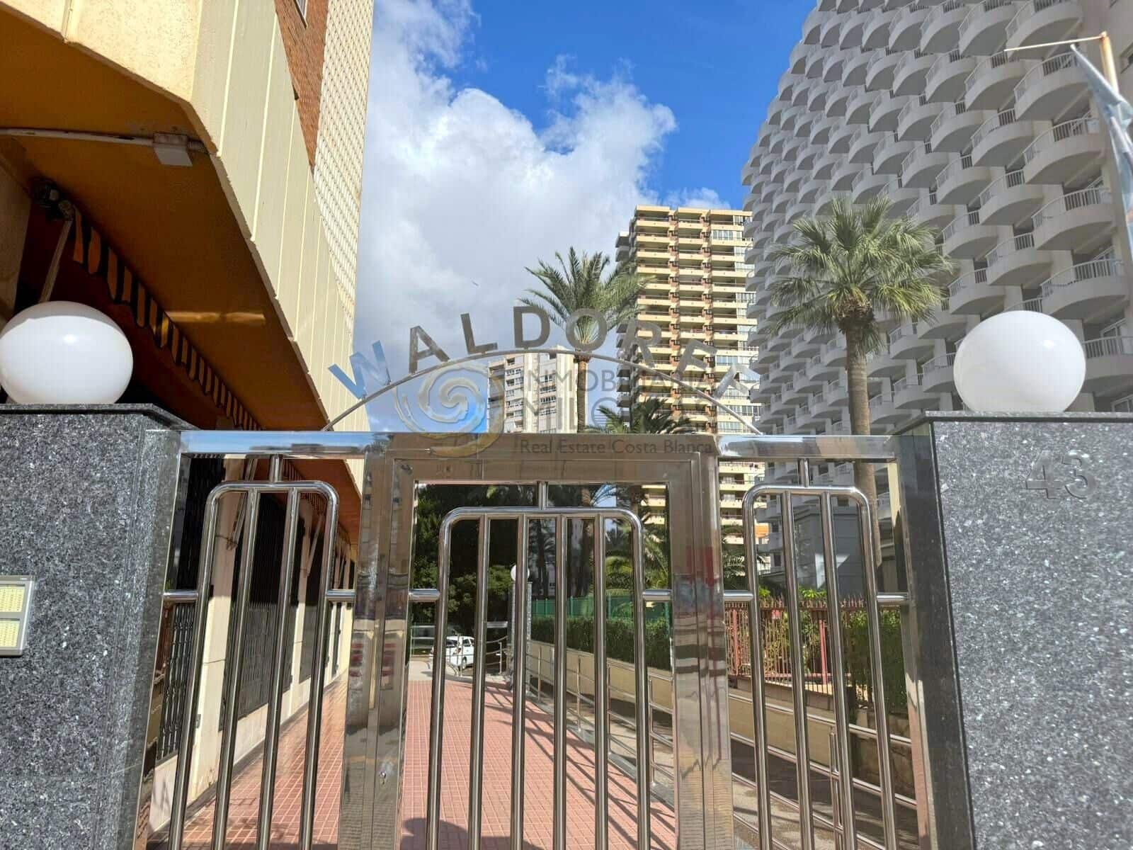 2 sypialnia Apartament do wynajęcia w Benidorm z basenem - 1 200 € (Ref: 9401233)