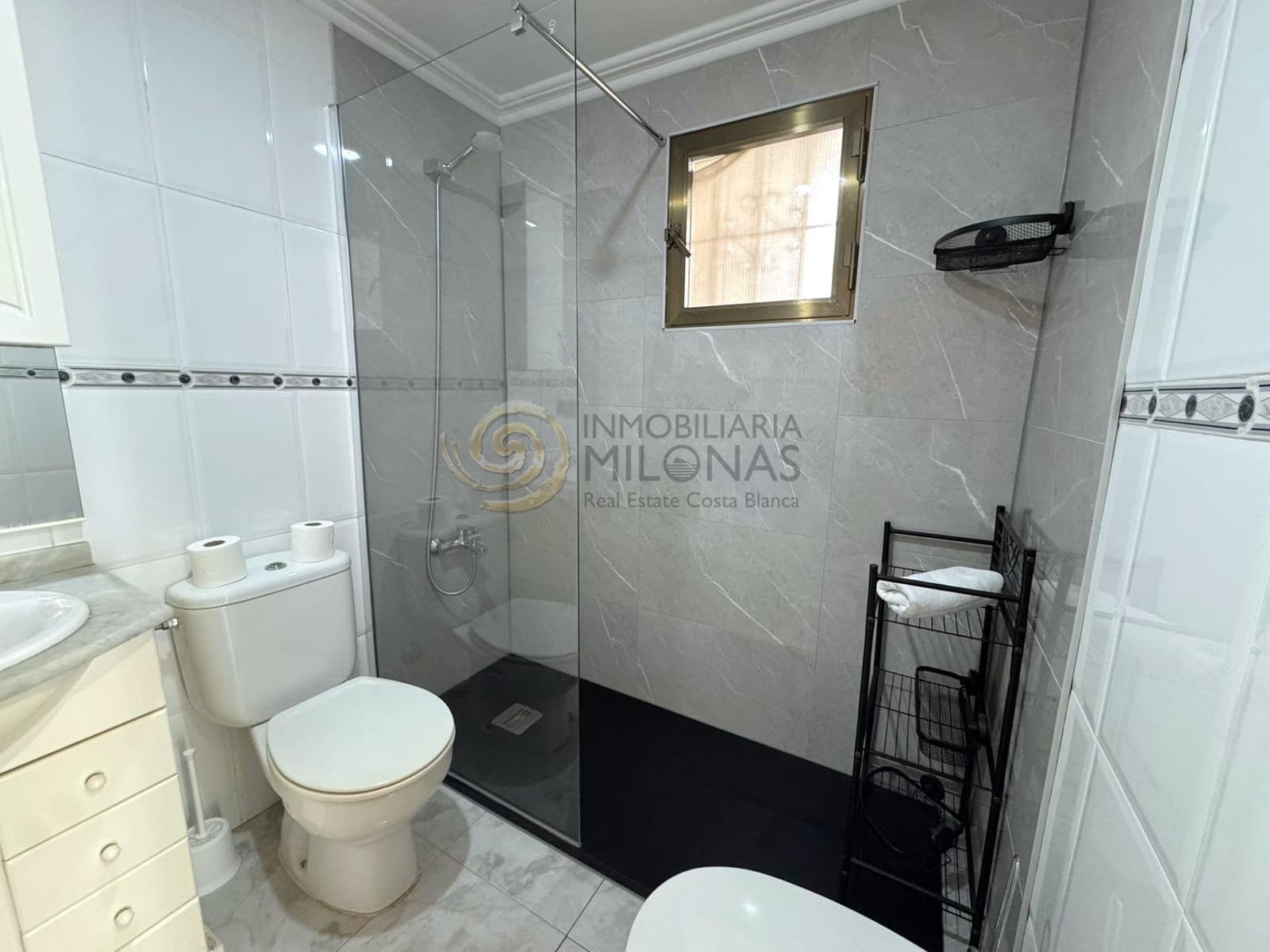 2 sypialnia Apartament do wynajęcia w Benidorm z basenem - 1 200 € (Ref: 9401233)