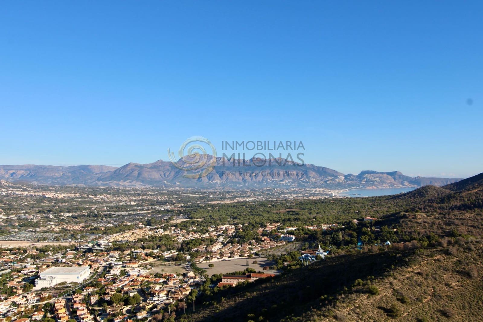 2 soveværelse Lejlighed til salg i Benidorm med swimmingpool garage - € 424.500 (Ref: 9401234)