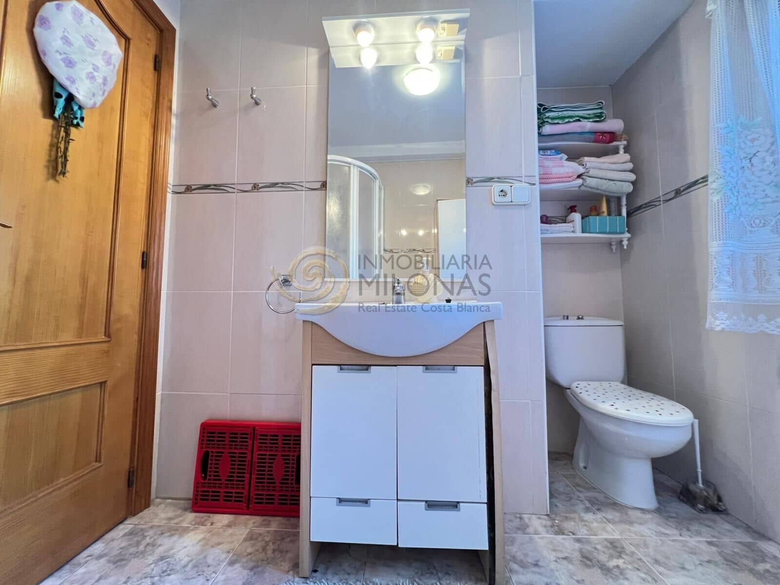 1 bedroom Apartment for sale in Benidorm with pool - € 149,900 (Ref: 9406715)