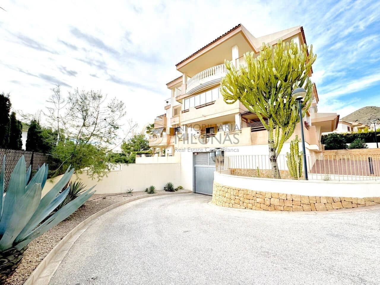 2 bedroom Apartment for sale in Finestrat with pool garage - € 259,000 (Ref: 9482106)