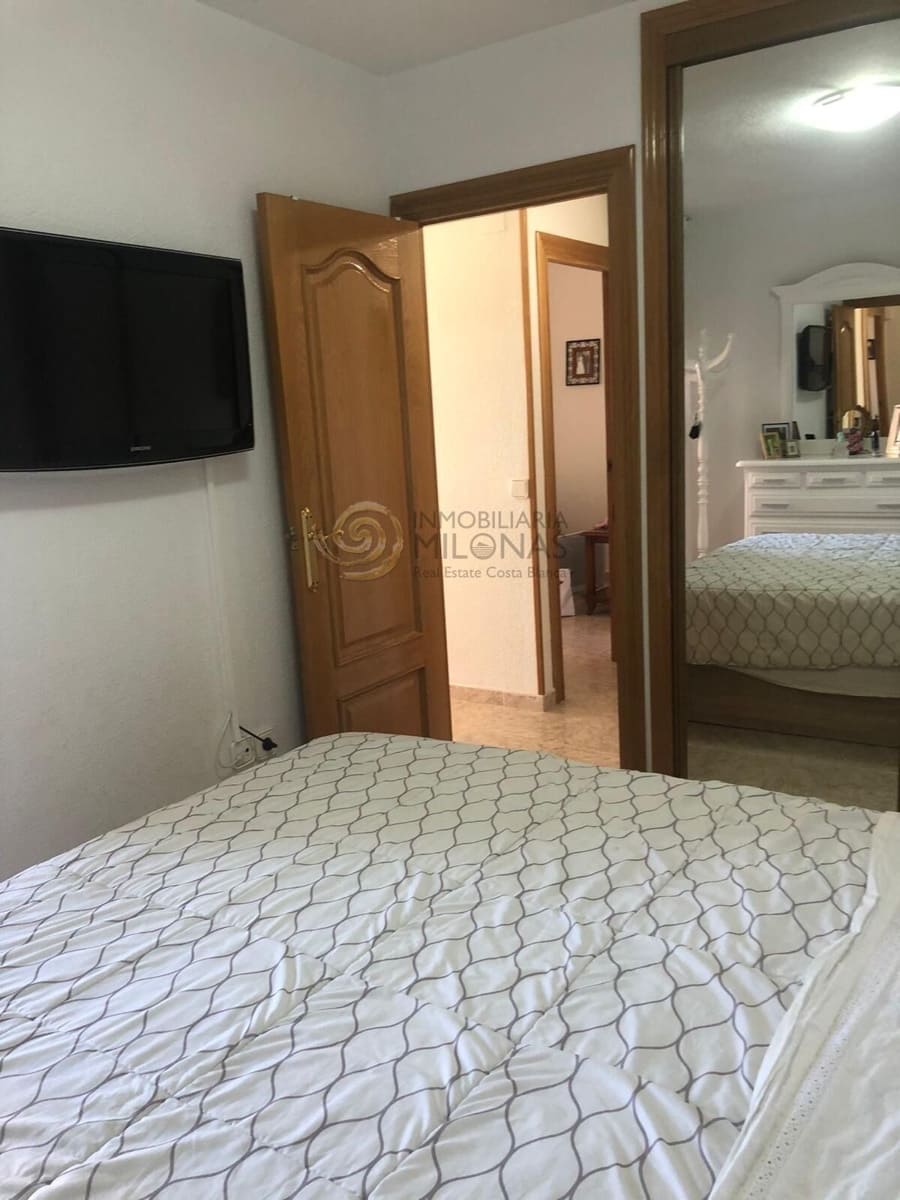 2 bedroom Apartment for rent in Benidorm with pool garage - € 1,100 (Ref: 9495369)