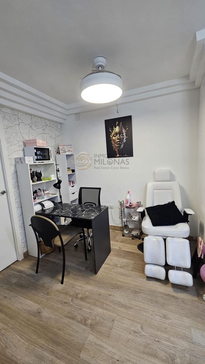 Local Commercial à louer à Benidorm - 800 € (Ref: 9596255)