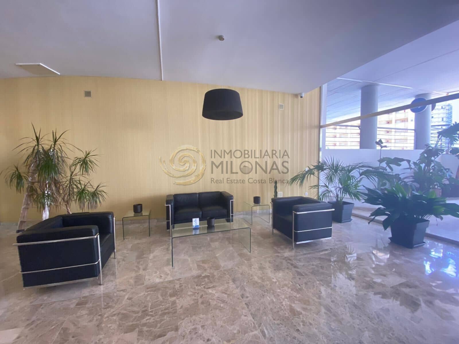 2 bedroom Apartment for sale in Benidorm with pool - € 329,000 (Ref: 9605071)