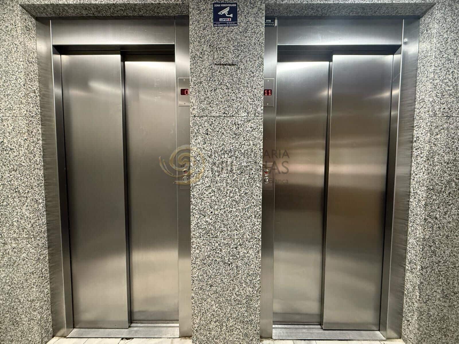 2 makuuhuone Asunto vuokrattavana paikassa Benidorm mukana uima-altaan - 1 100 € (Ref: 9608155)