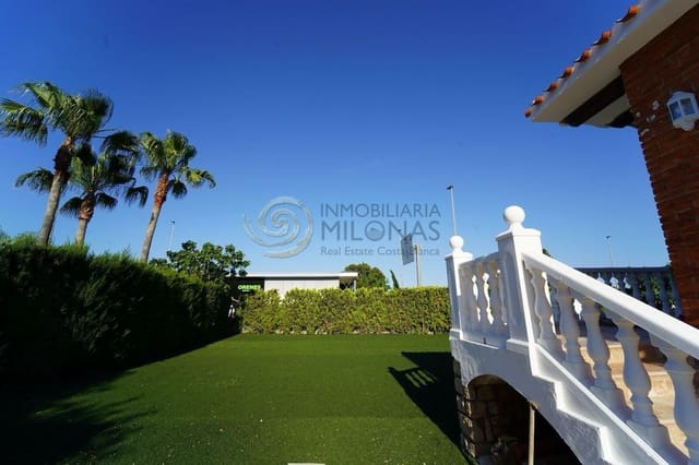 3 slaapkamer Villa te koop in La Nucia met zwembad - € 636.500 (Ref: 9615624)