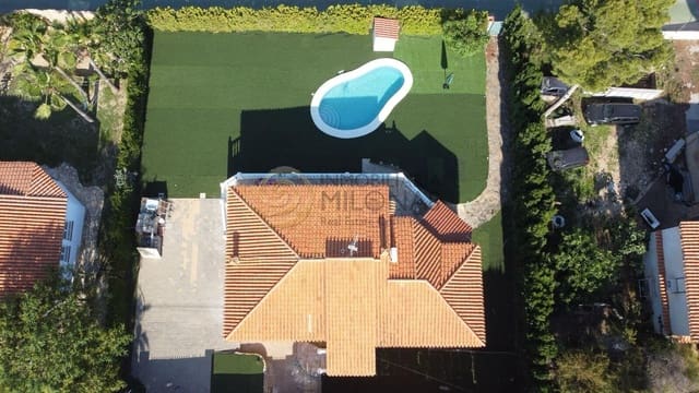 3 slaapkamer Villa te koop in La Nucia met zwembad - € 636.500 (Ref: 9615624)