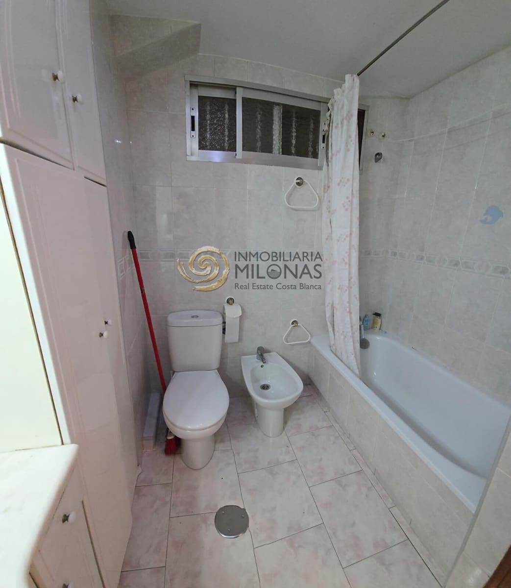 Yksiö myytävänä paikassa Benidorm mukana uima-altaan - 249 900 € (Ref: 9645125)