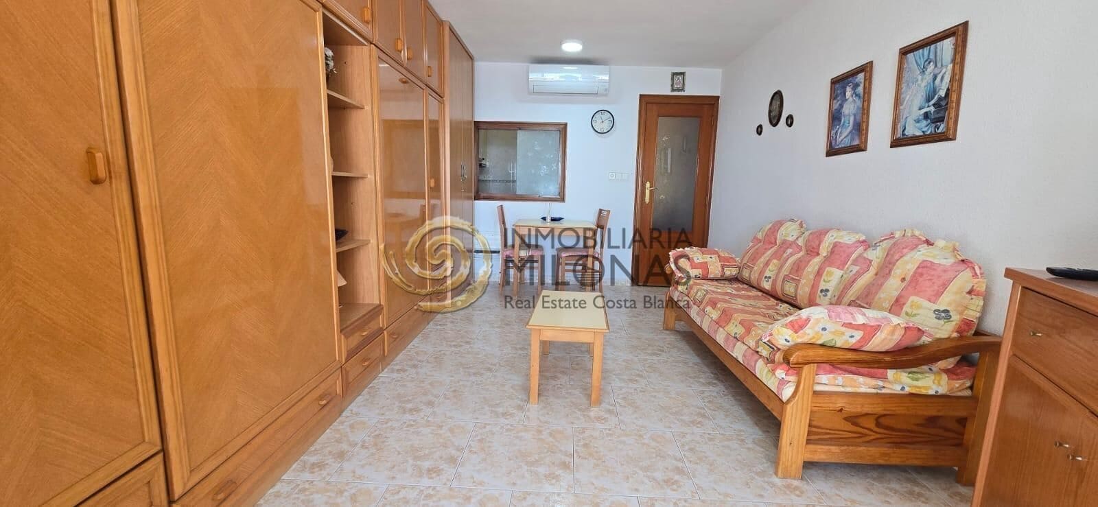 Yksiö myytävänä paikassa Benidorm mukana uima-altaan - 249 900 € (Ref: 9645125)