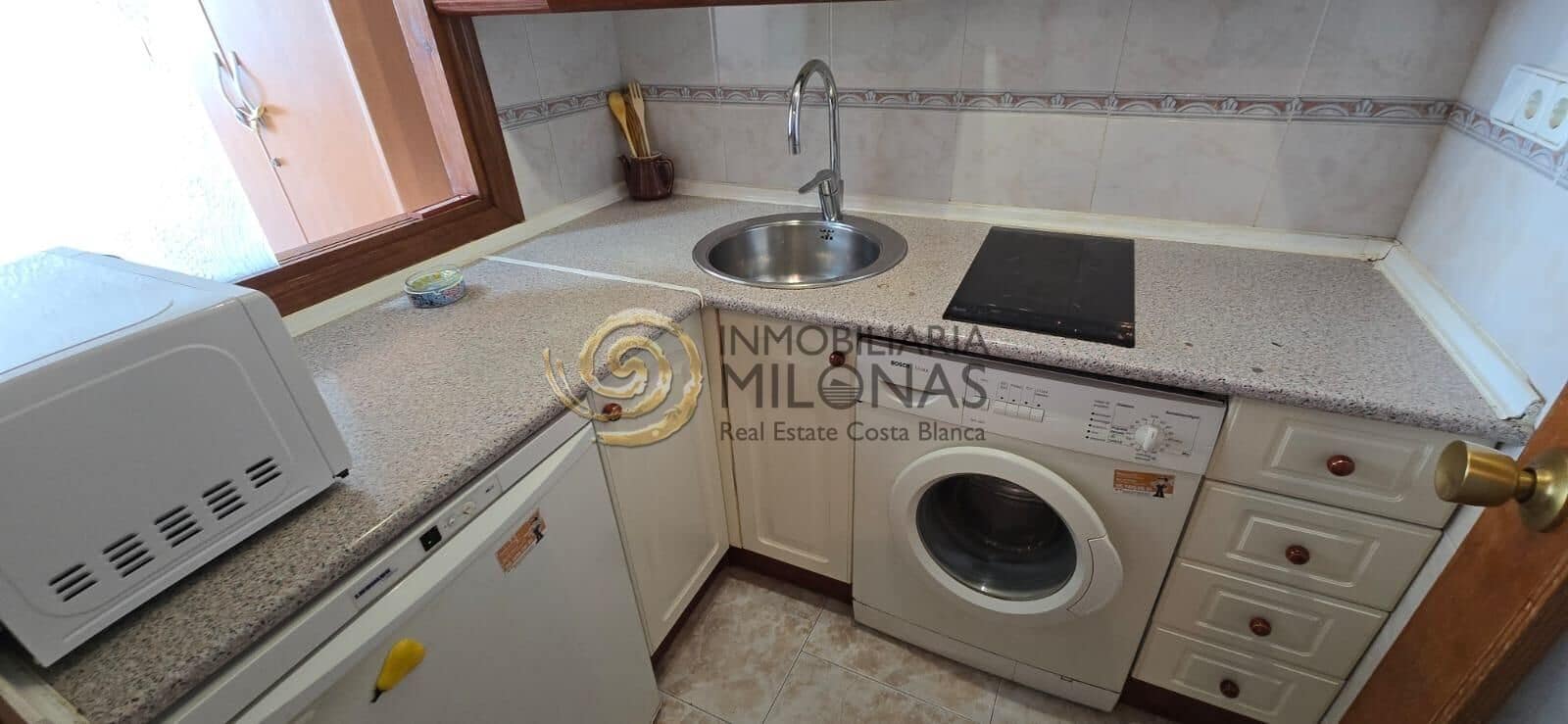 Yksiö myytävänä paikassa Benidorm mukana uima-altaan - 249 900 € (Ref: 9645125)