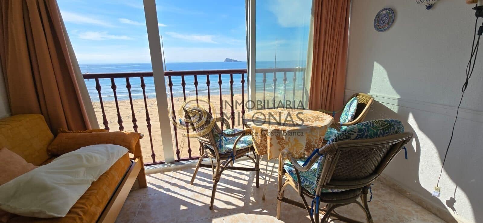 Yksiö myytävänä paikassa Benidorm mukana uima-altaan - 249 900 € (Ref: 9645125)