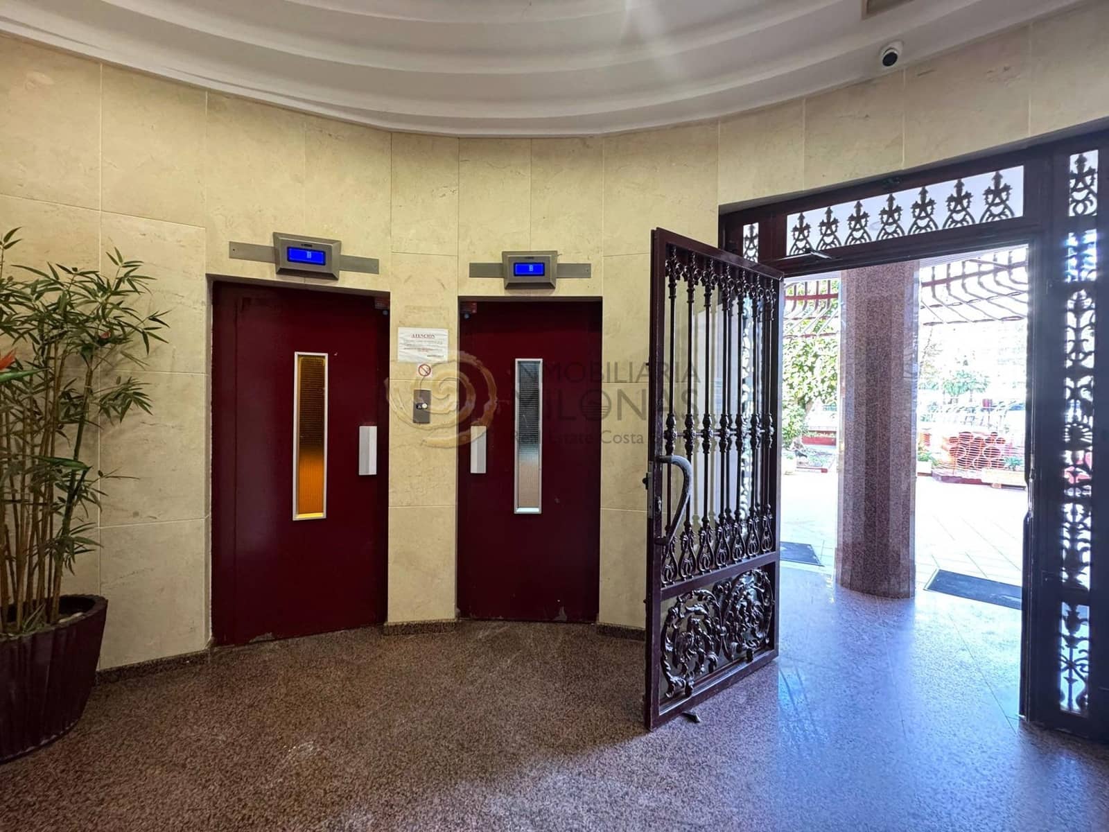 Yksiö myytävänä paikassa Benidorm mukana uima-altaan - 249 900 € (Ref: 9645125)