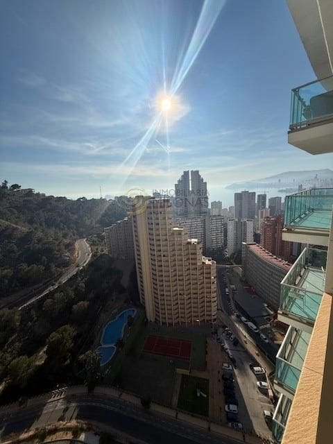 2 soveværelse Lejlighed til salg i Benidorm med swimmingpool garage - € 395.000 (Ref: 9645126)