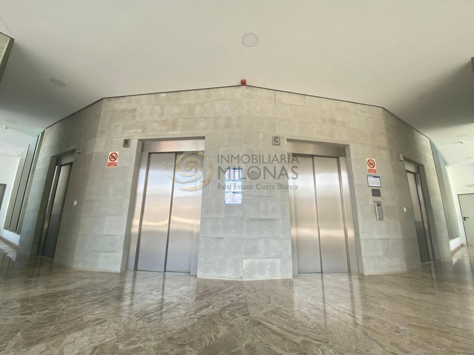 2 soveværelse Lejlighed til salg i Benidorm med swimmingpool garage - € 395.000 (Ref: 9645126)