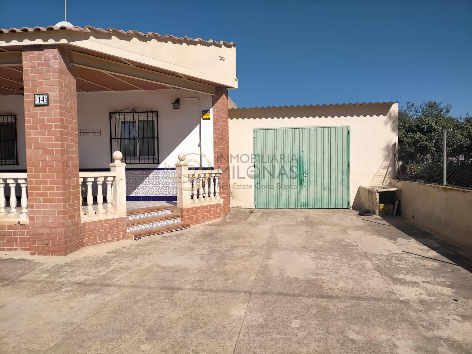 2 slaapkamer Villa te koop in Benidorm met zwembad garage - € 509.000 (Ref: 9648261)