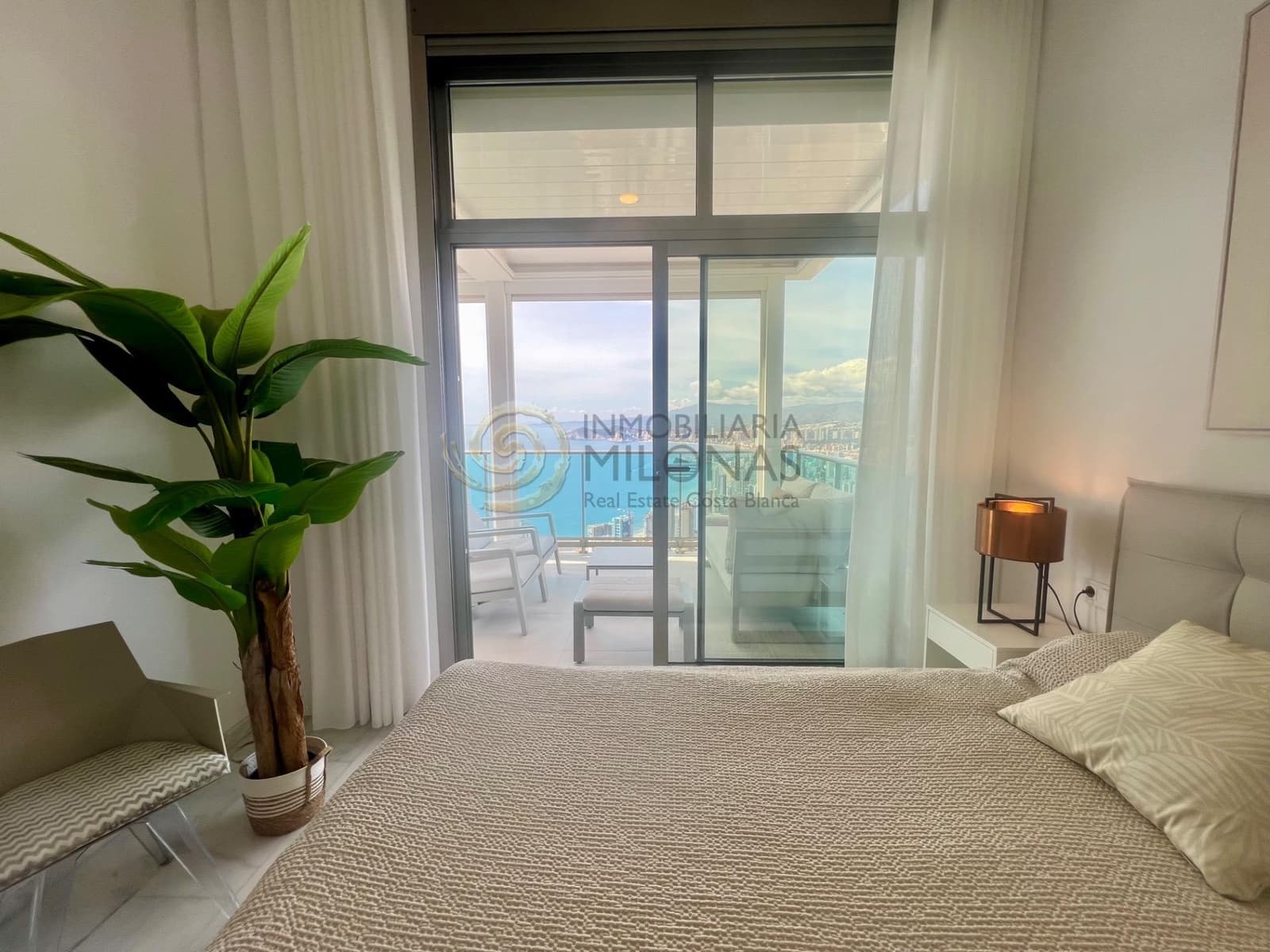 3 soveværelse Penthouse til salg i Benidorm med swimmingpool garage - € 795.000 (Ref: 9707535)