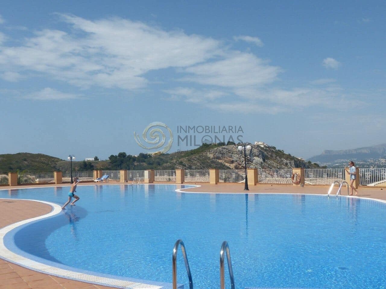 2 bedroom Apartment for sale in Cumbre del Sol with pool - € 190,000 (Ref: 9712065)