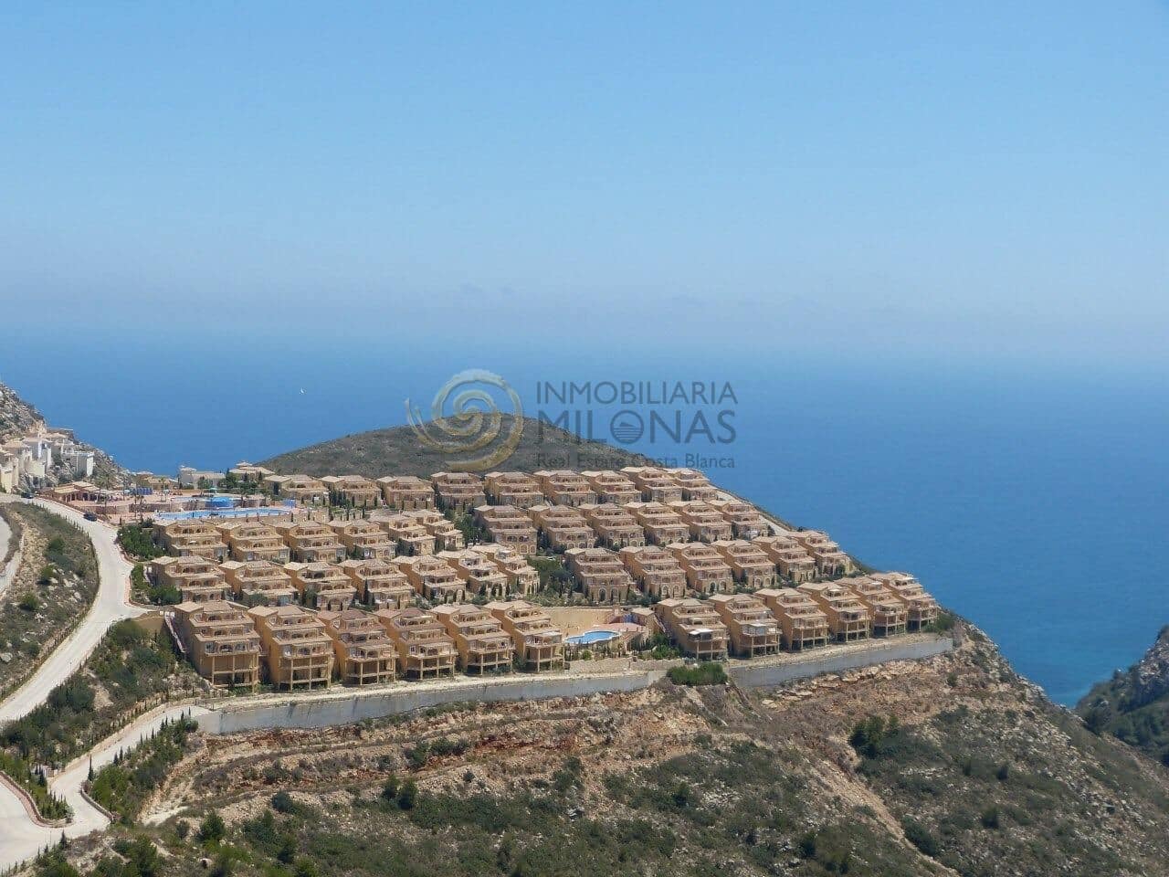 2 bedroom Apartment for sale in Cumbre del Sol with pool - € 190,000 (Ref: 9712065)