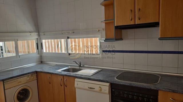 3 quarto Moradia para venda em La Nucia com piscina - 375 000 € (Ref: 9720047)