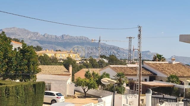 3 quarto Moradia para venda em La Nucia com piscina - 375 000 € (Ref: 9720047)