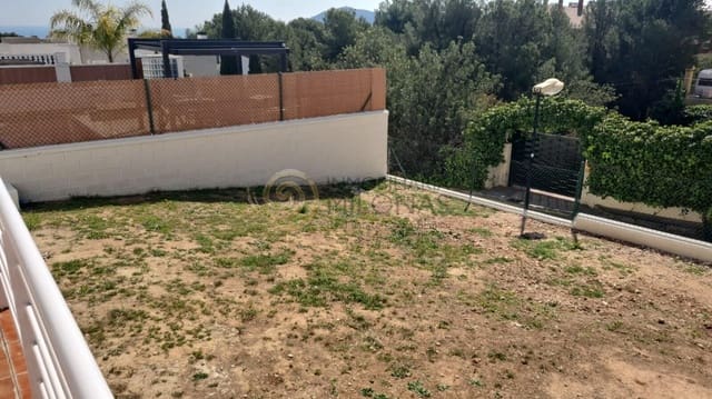 3 quarto Moradia para venda em La Nucia com piscina - 375 000 € (Ref: 9720047)