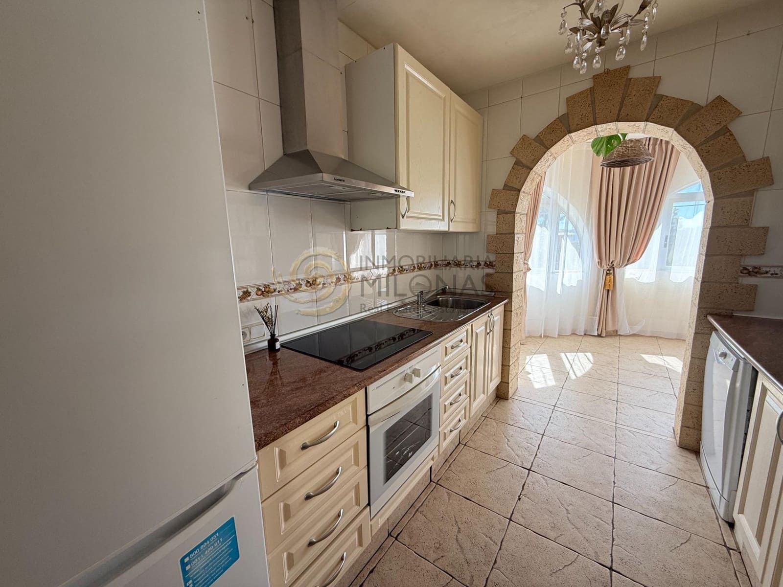 2 camera da letto Villa da affittare in La Nucia con garage - 1.500 € (Rif: 9784883)